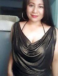 Oriental whore enjoys blowjob