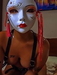 My ultra cute Japanese girlfriend is trying to cheat on me secretly