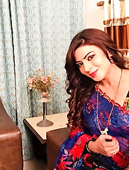 Inviting oriental girl with unshaved pussy