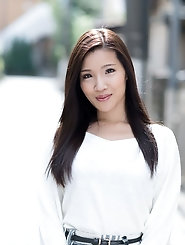 From bikini posing to rock hard vulva ramming