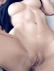 Unbelievable asian mama is playing with her boobs